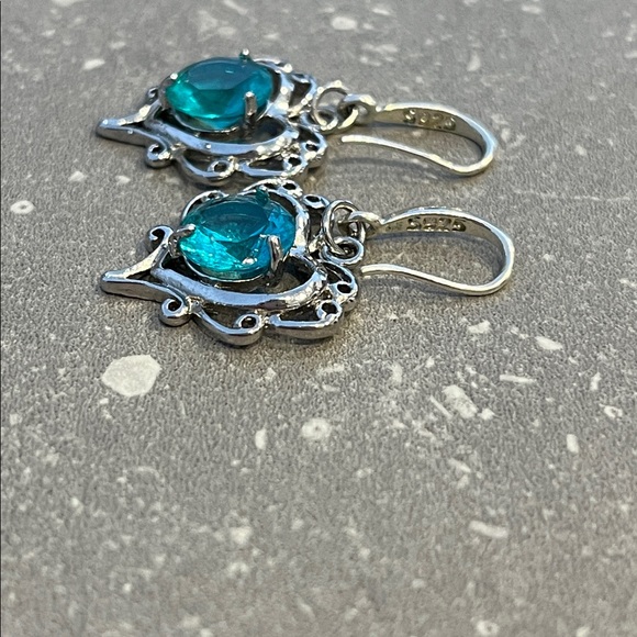 925 Silver Heart Earrings with Blue Gemstone - Picture 2 of 3